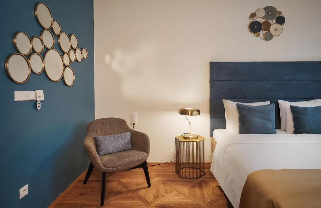 Golden Angel Suites By Adrez-1